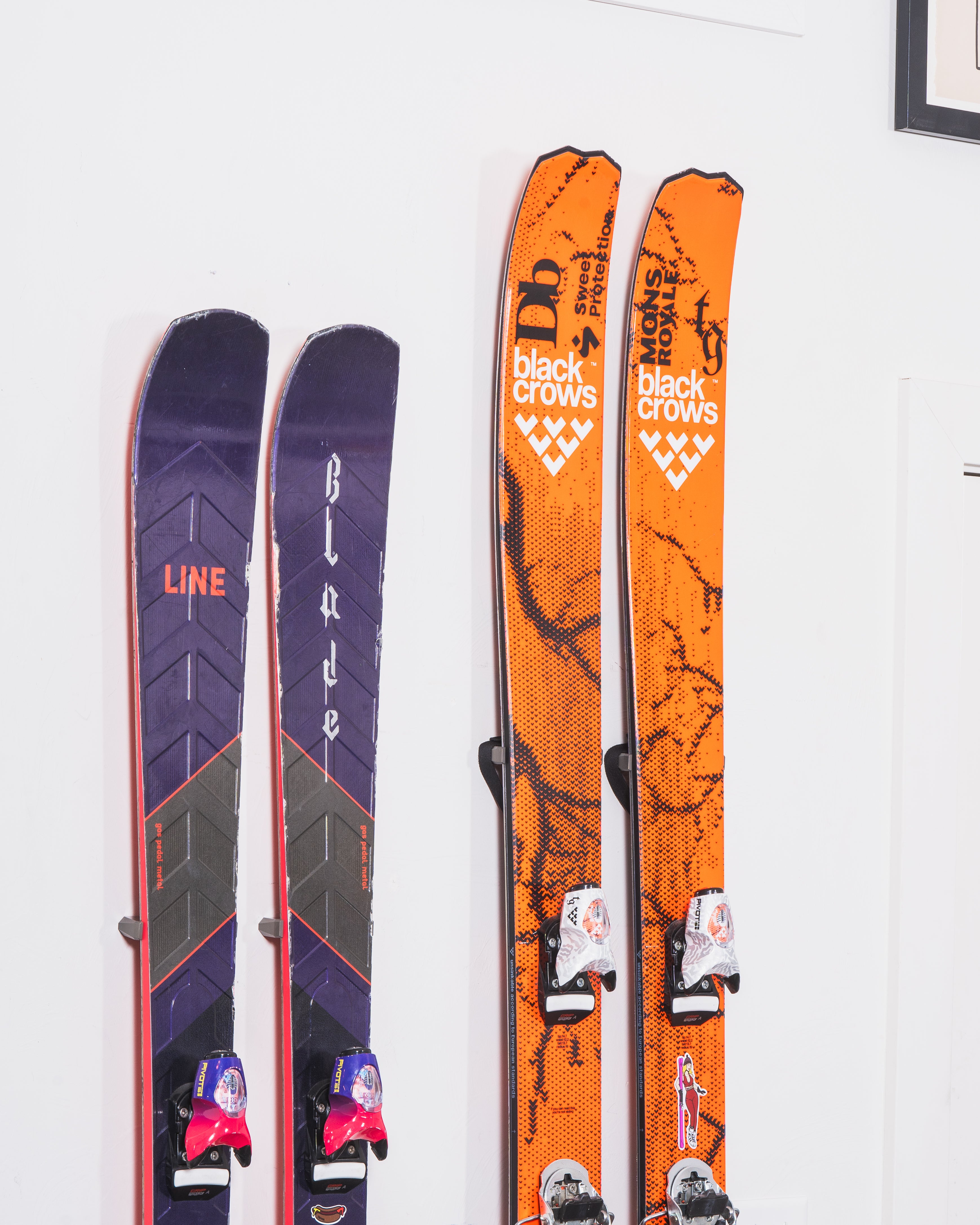 Bougerv Ski Rack Introducing the Hover Ski Rack: Elevate Your Ski Storage